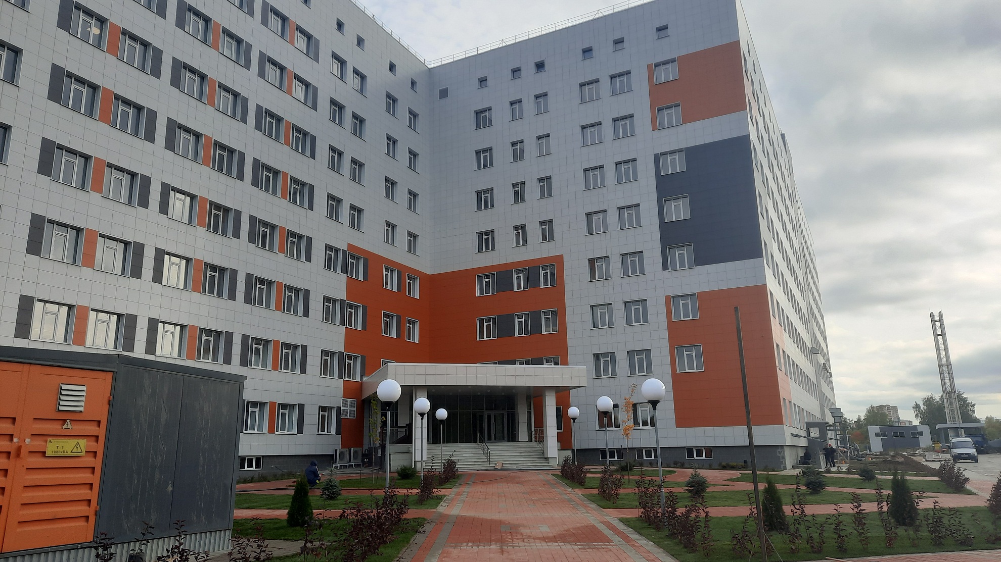 Главный лечебный корпус государственного бюджетного учреждения Рязанской области «Областной клинический онкологический диспансер» в г. Рязани